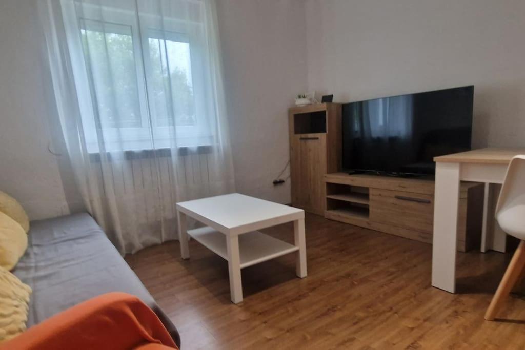 Apartamento En Oviedo 646A Buitenkant foto