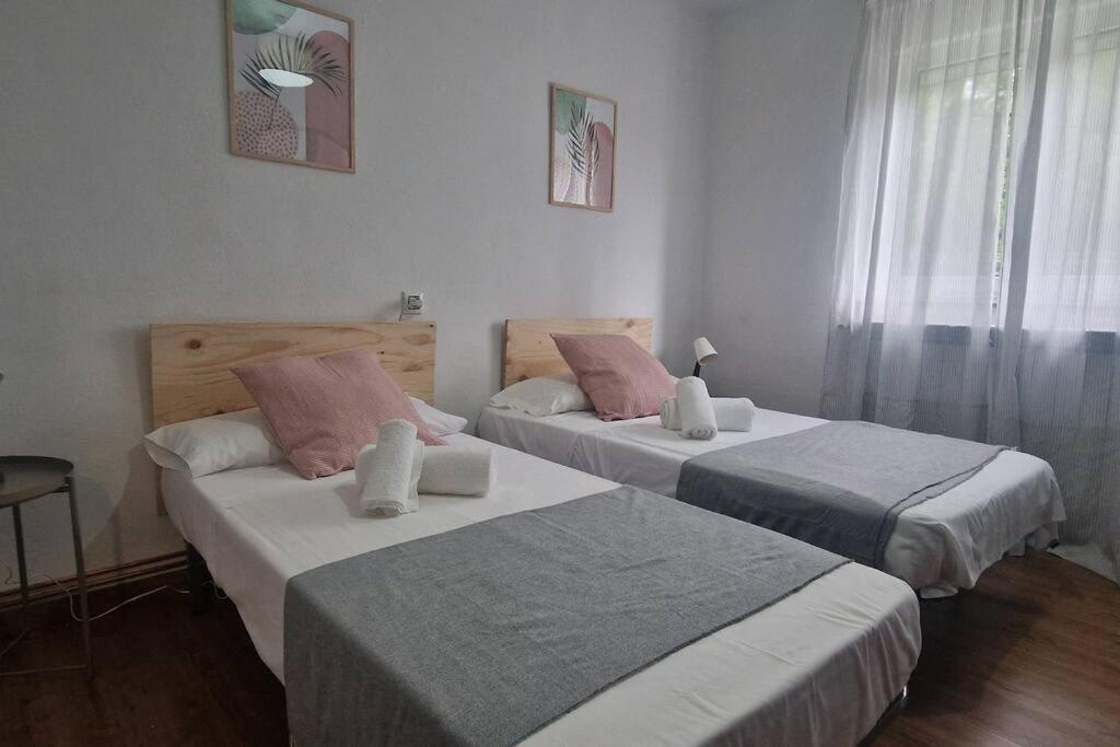 Apartamento En Oviedo 646A Buitenkant foto